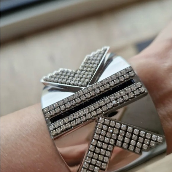 Atelier Swarovski Karl Lagarfeld KK Silver Cuff. Karl Lagarfeld Hip Chic Cuff. - Picture 10 of 16